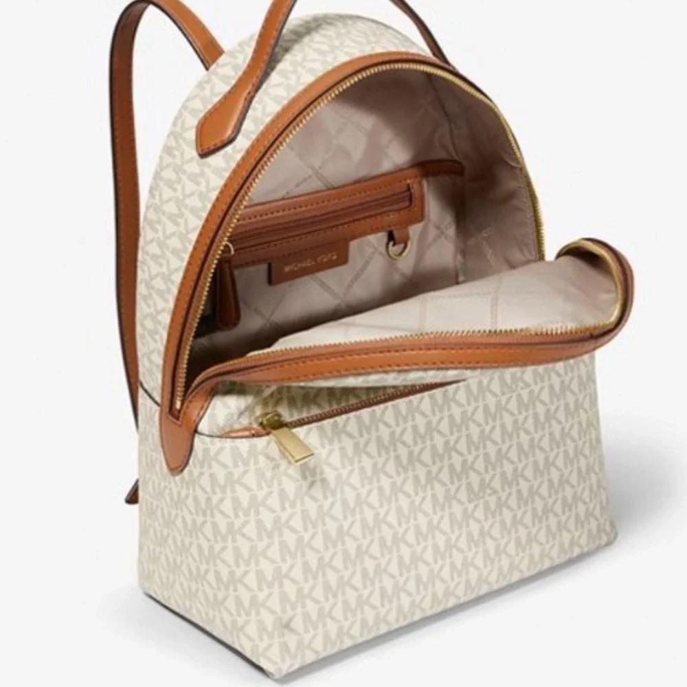Michael Kors Womens Valerie Medium Logo Backpack 30F2G9VB2B-149 (Vanilla) NWT
